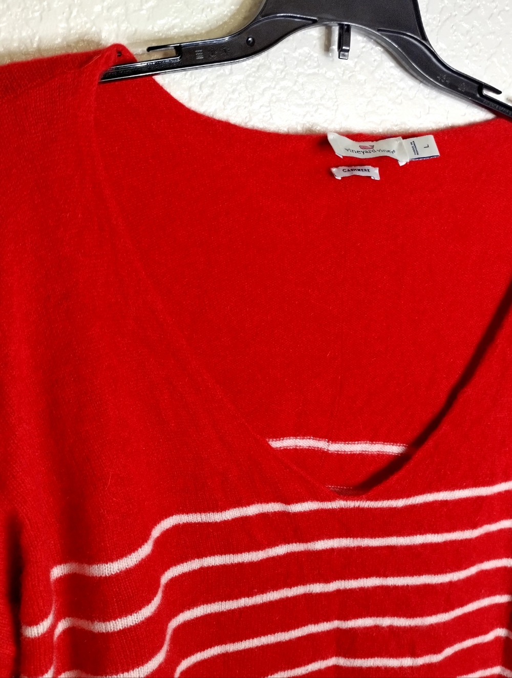 Vineyard Vines Red Lofty Cashmere V Neck Striped Sweater Sz L - Picture 3 of 8